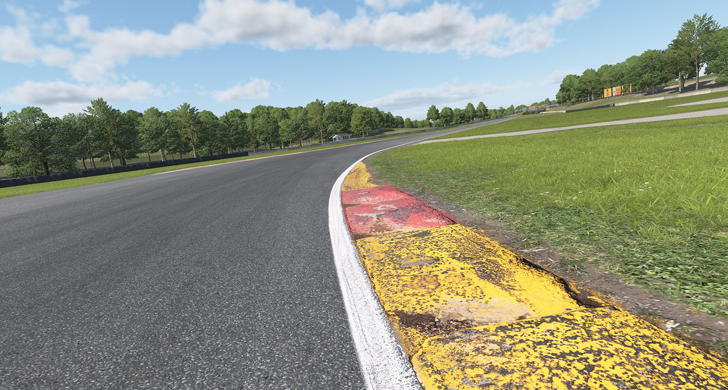 Road America：全面再構築とEast／West追加